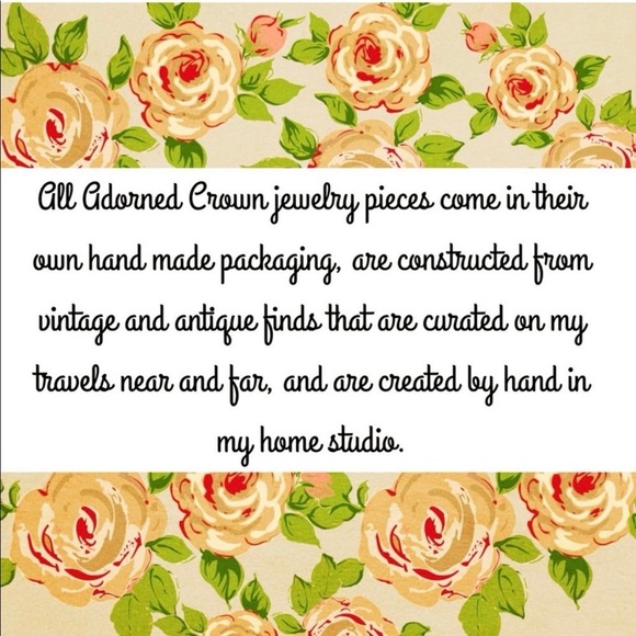 ⭐️Adorned Crown Jewelry assemblage vintage salt shaker Christmas tree necklace 2 - Picture 10 of 10